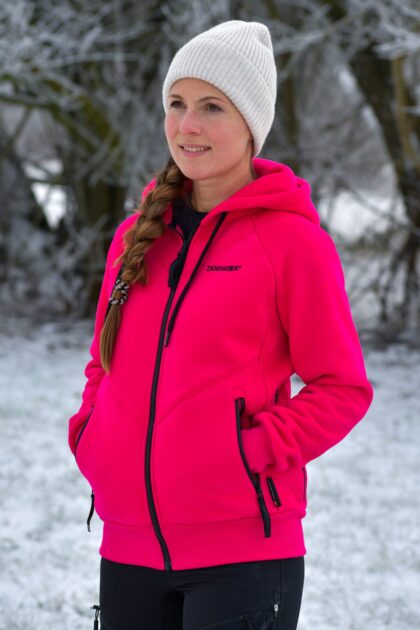 Woman fresh pink from the side