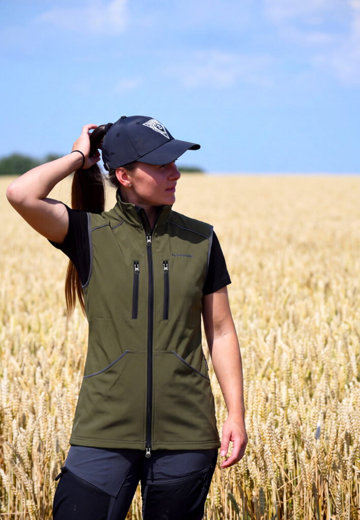 Close Front Elite Competition Vest
